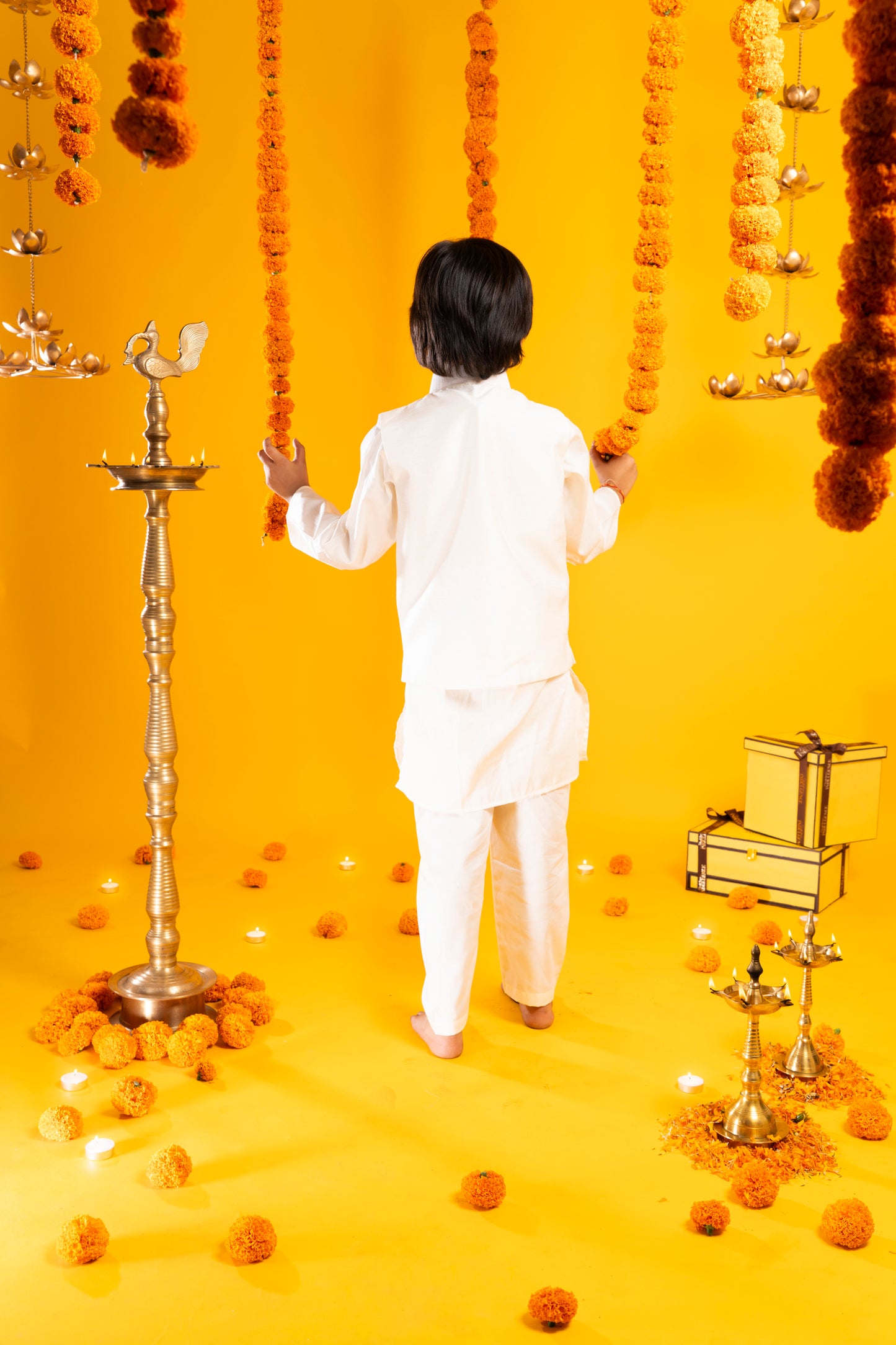Jagmag Sitare Bandi Jacket Kurta Set For Boys