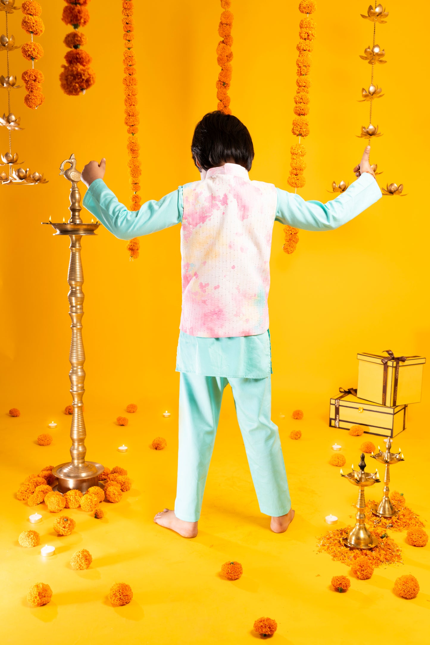 Jhilmil Jacket Kurta Set