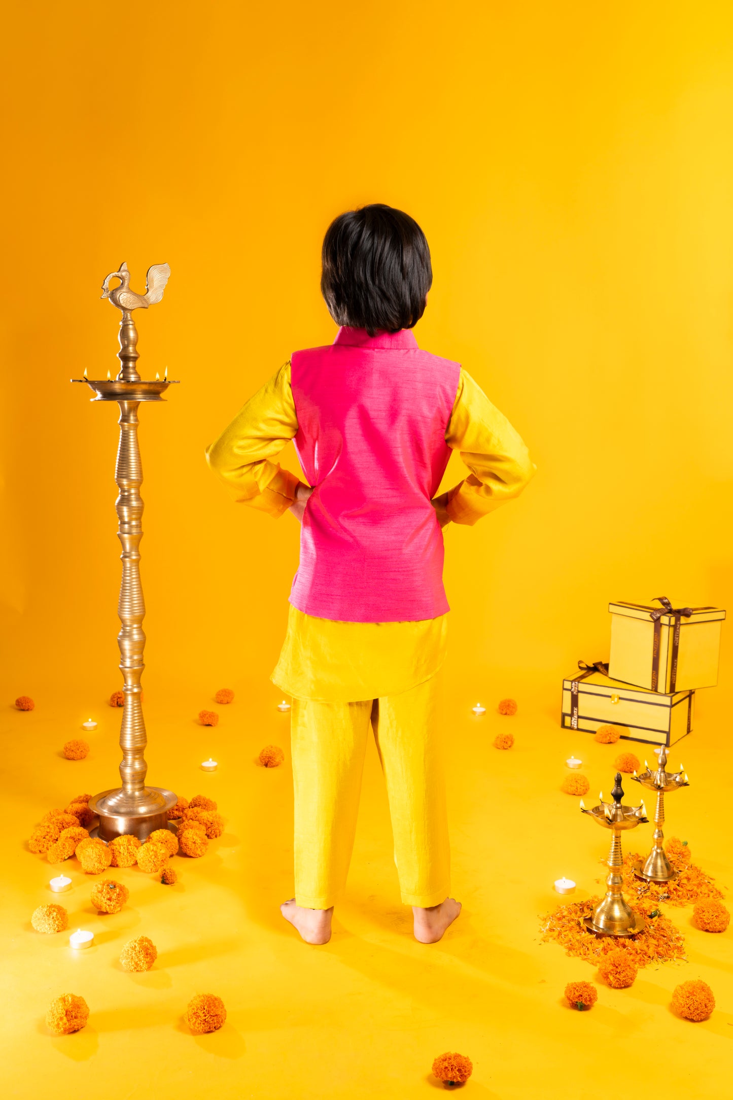 Jagmag Phool Jacket Kurta Set